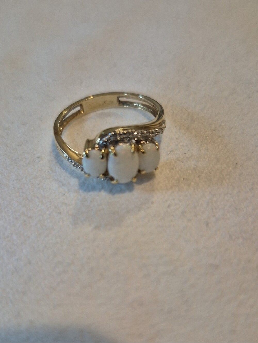 10K two tone gold opal ring